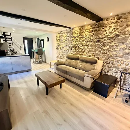 Maison De Village Renovee - 2 Et Terrasse *